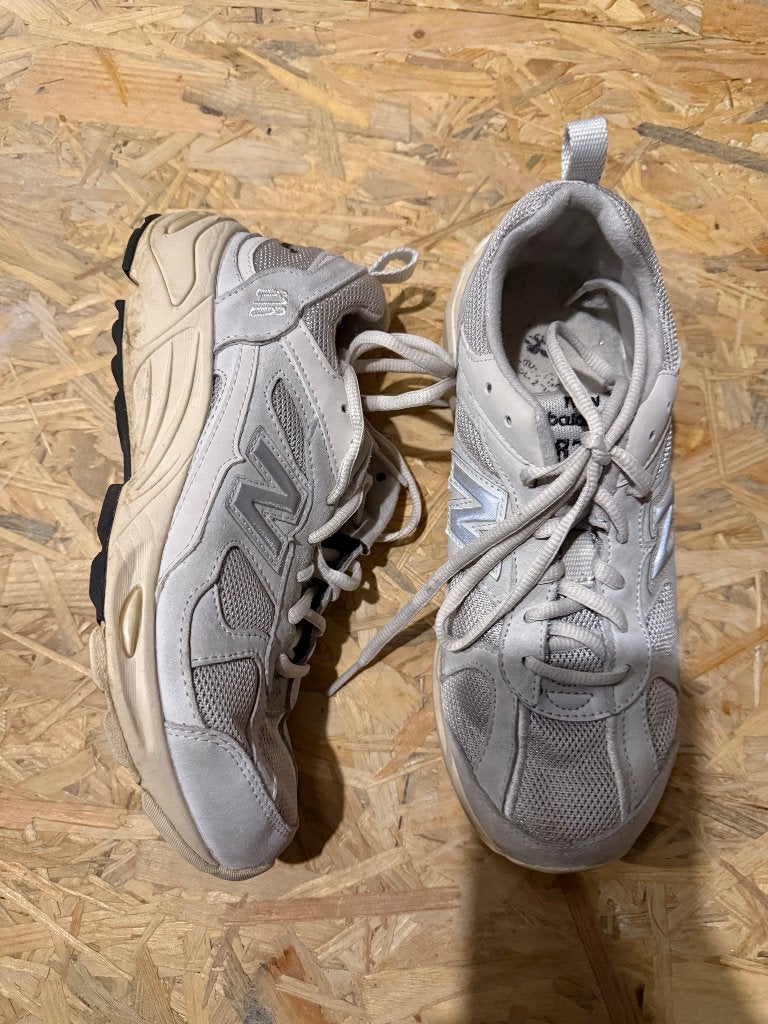 Basket New Balance grise, Vêtements | Femmes, Gris, Enlèvement ou Envoi, Sneakers et Baskets, New Balance