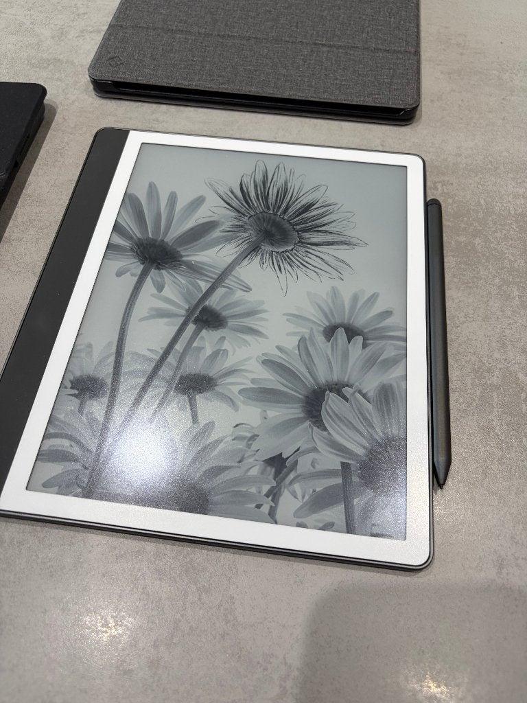 Kindle Scribe (2024, 2e génération) + accessoires, 10 pouces ou plus, Enlèvement ou Envoi, 16 GB ou plus, Écran tactile
