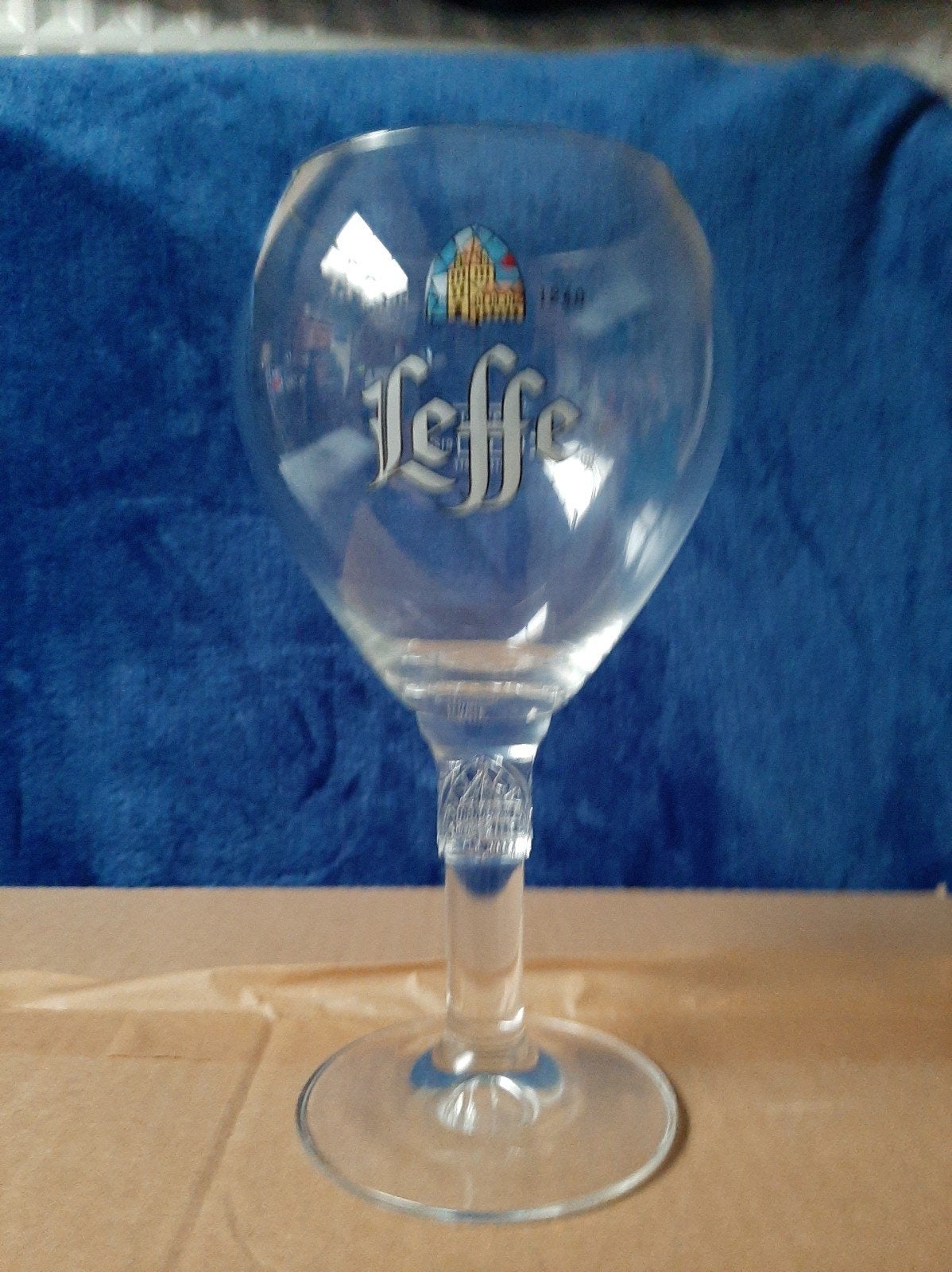 6 verres leffe, Enlèvement, Leffe