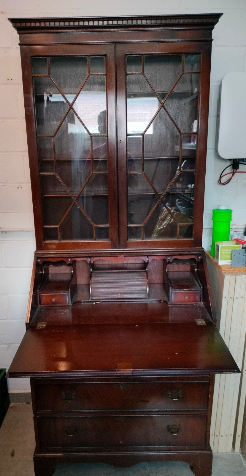 Bureau secrétaire vitré en bois – style classique anglais, Enlèvement
