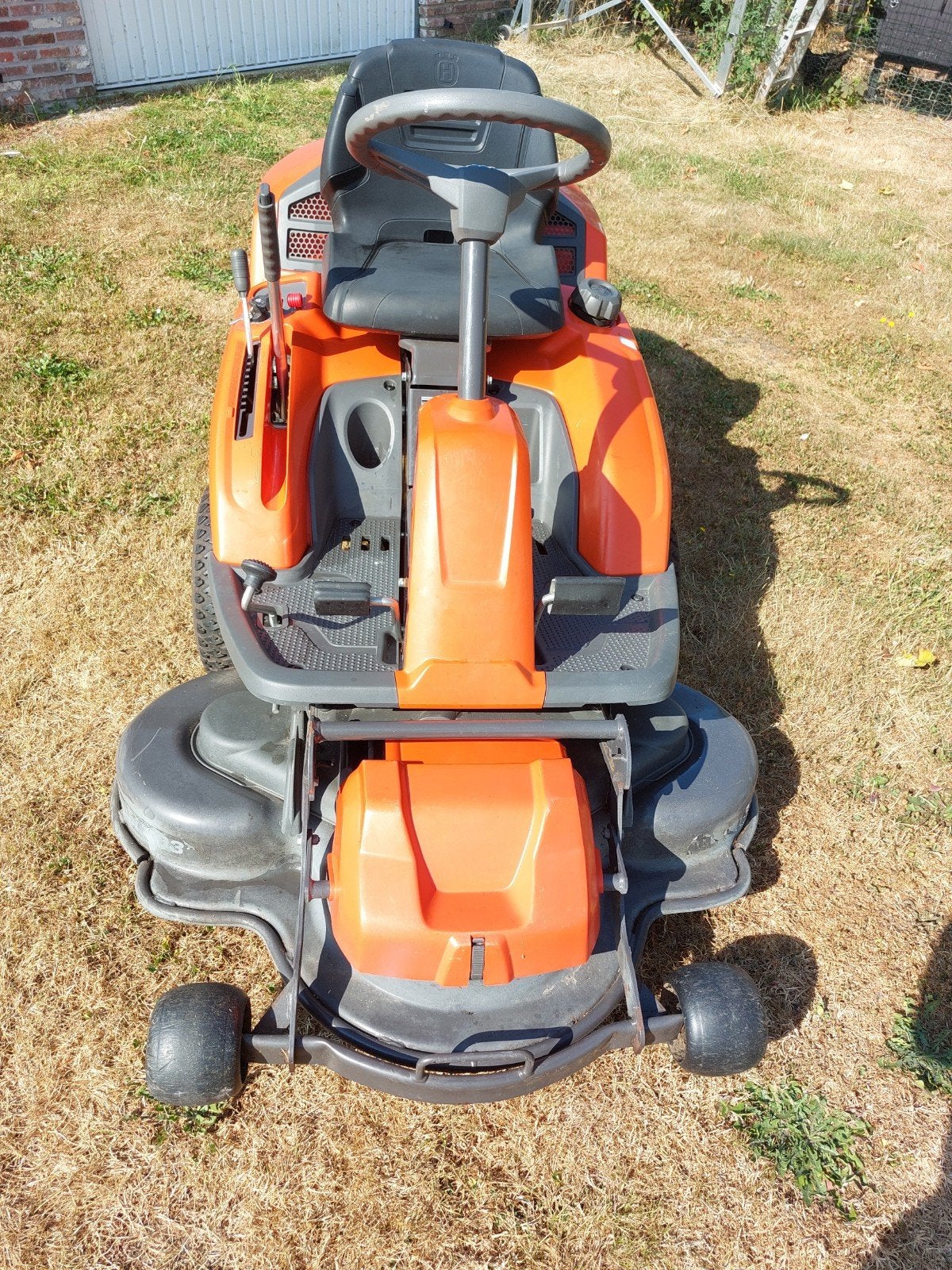 husqvarna rider 215 TX, Démarrage électrique, Tondeuses à gazon à essence, Utilisé, Husqvarna