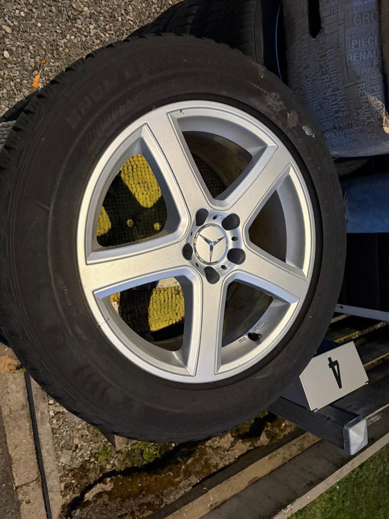 Mercedes ML / R-Klasse Velgen met band 18’’, Auto-onderdelen, Banden en Velgen, Ophalen, 18 inch, Gebruikt, Velg(en)