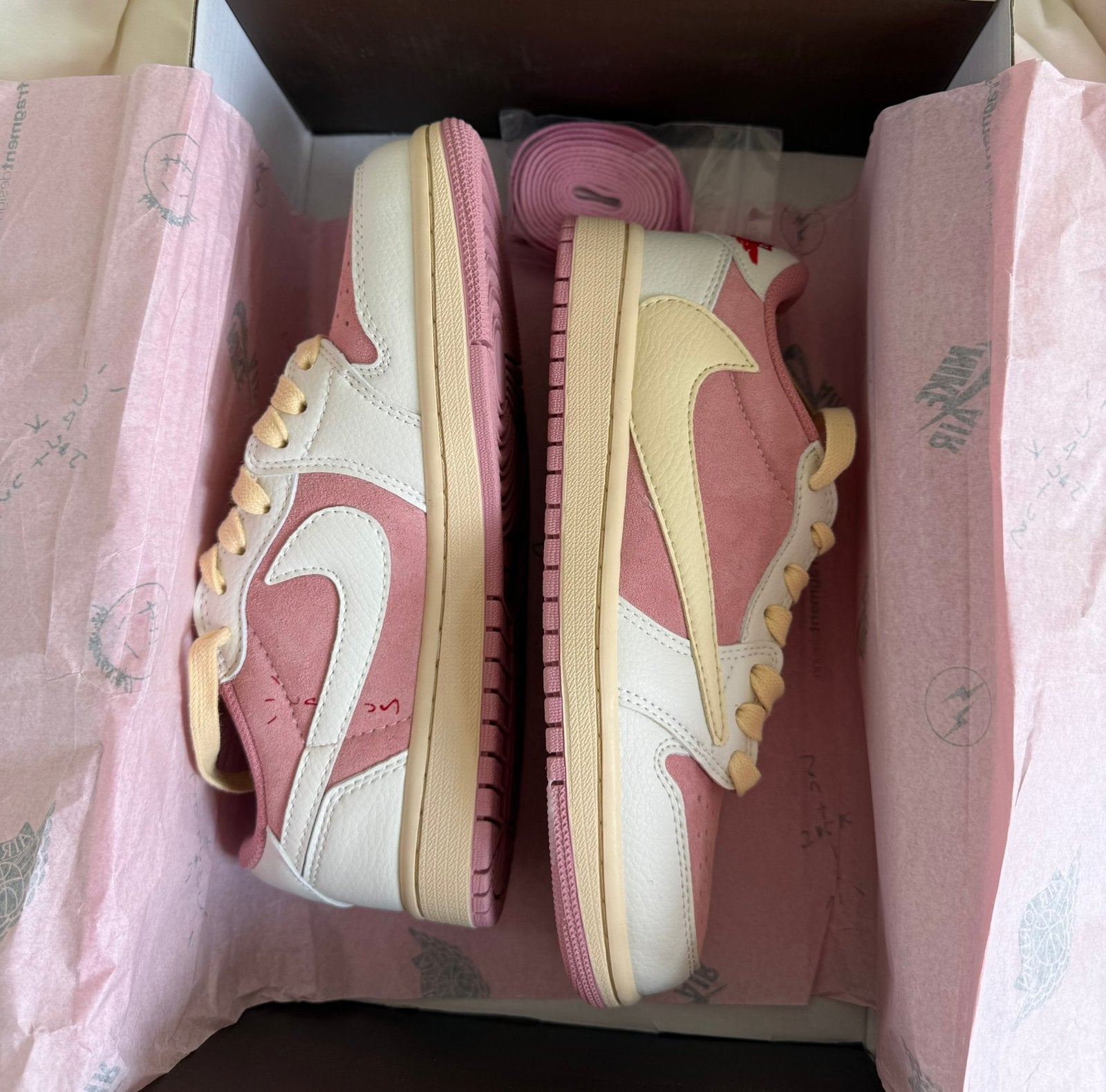 Travis Scott taille 38, Enlèvement ou Envoi