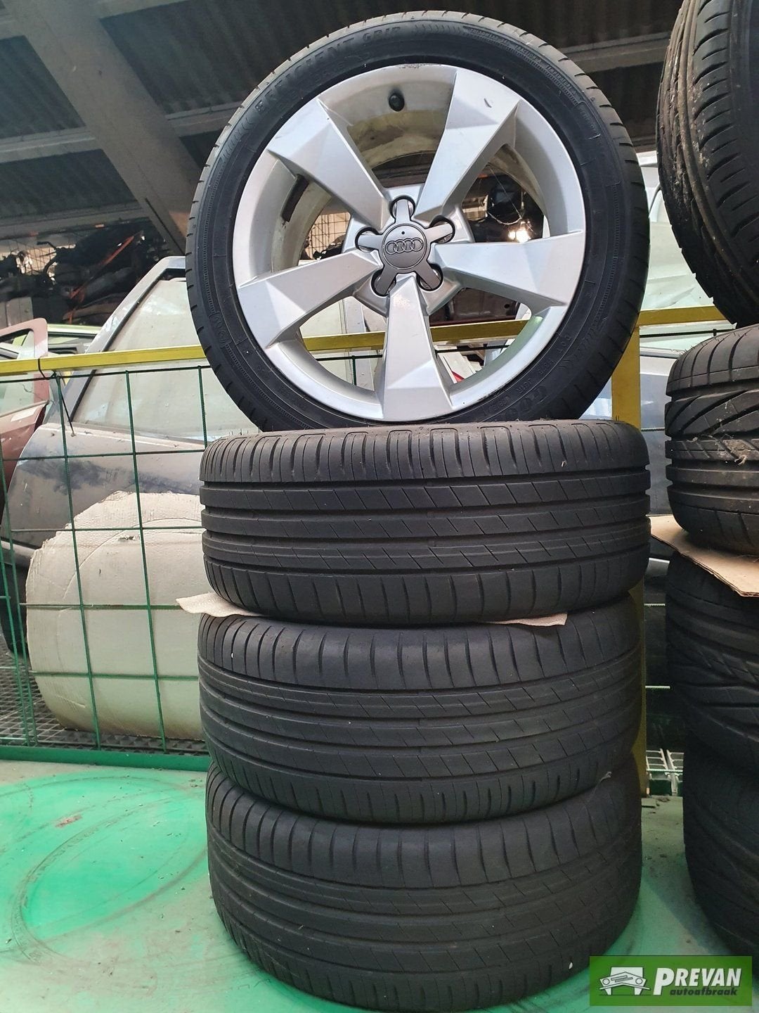 Audi A1 8X zomerbanden velgen 215/45/16 Goodyear, Pneus et Jantes, 215 mm, 16 pouces, Véhicule de tourisme