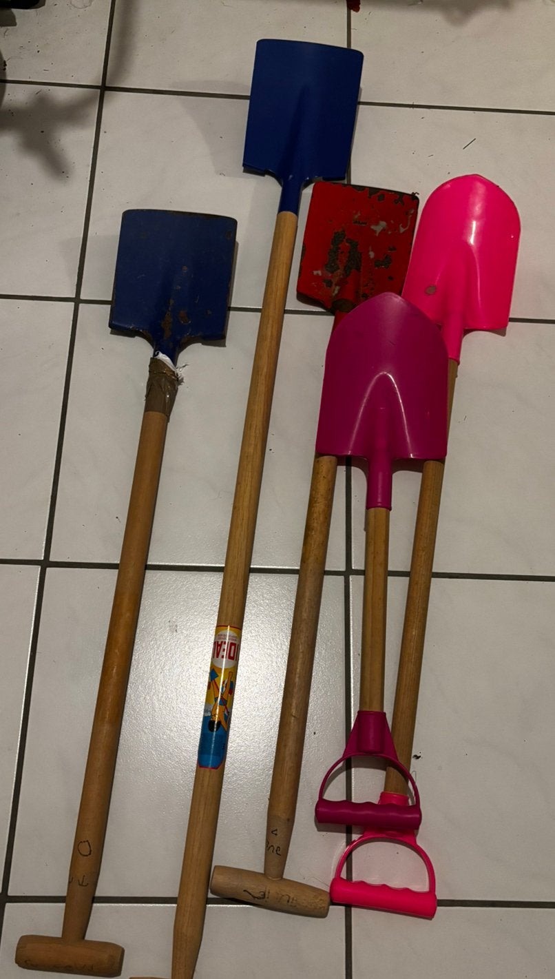 Collectie spades voor strand of tuin, Ophalen, Gebruikt