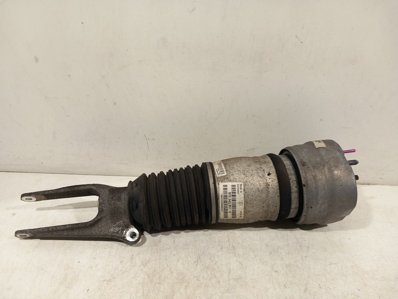 Veerpoot links voor Porsche Panamera, Onderdelen@venauto.nl, Van der Ven Autorecycling B.V., Gebruikt, Ettenseweg 76, 4706 PB Roosendaal, The Netherlands