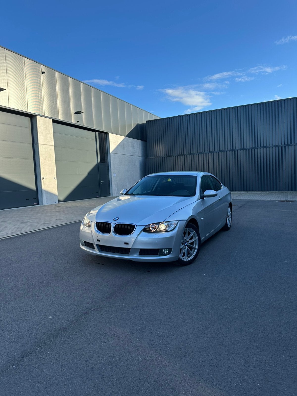 Bmw 320i E92, Auto's, BMW, Zwart, 4 cilinders, Bi-Xenon koplampen, Handgeschakeld