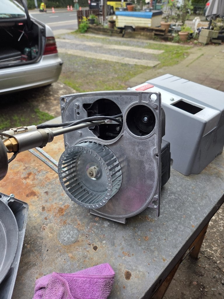 mazoutbrander elco bwj 20/21, Doe-het-zelf en Bouw, Chauffageketels en Boilers, Ophalen, Zo goed als nieuw, 3 t/m 5 jaar oud