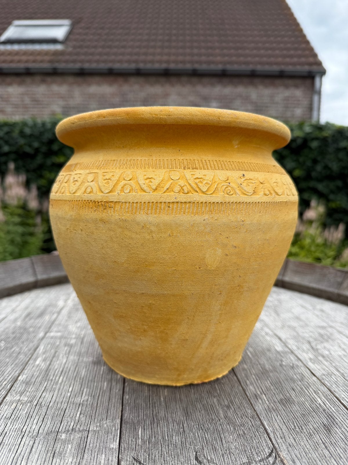 Okerkleurige terracotta bloempot, Tuin en Terras, Bloempotten, Ophalen, Zo goed als nieuw, Terracotta, Balkon