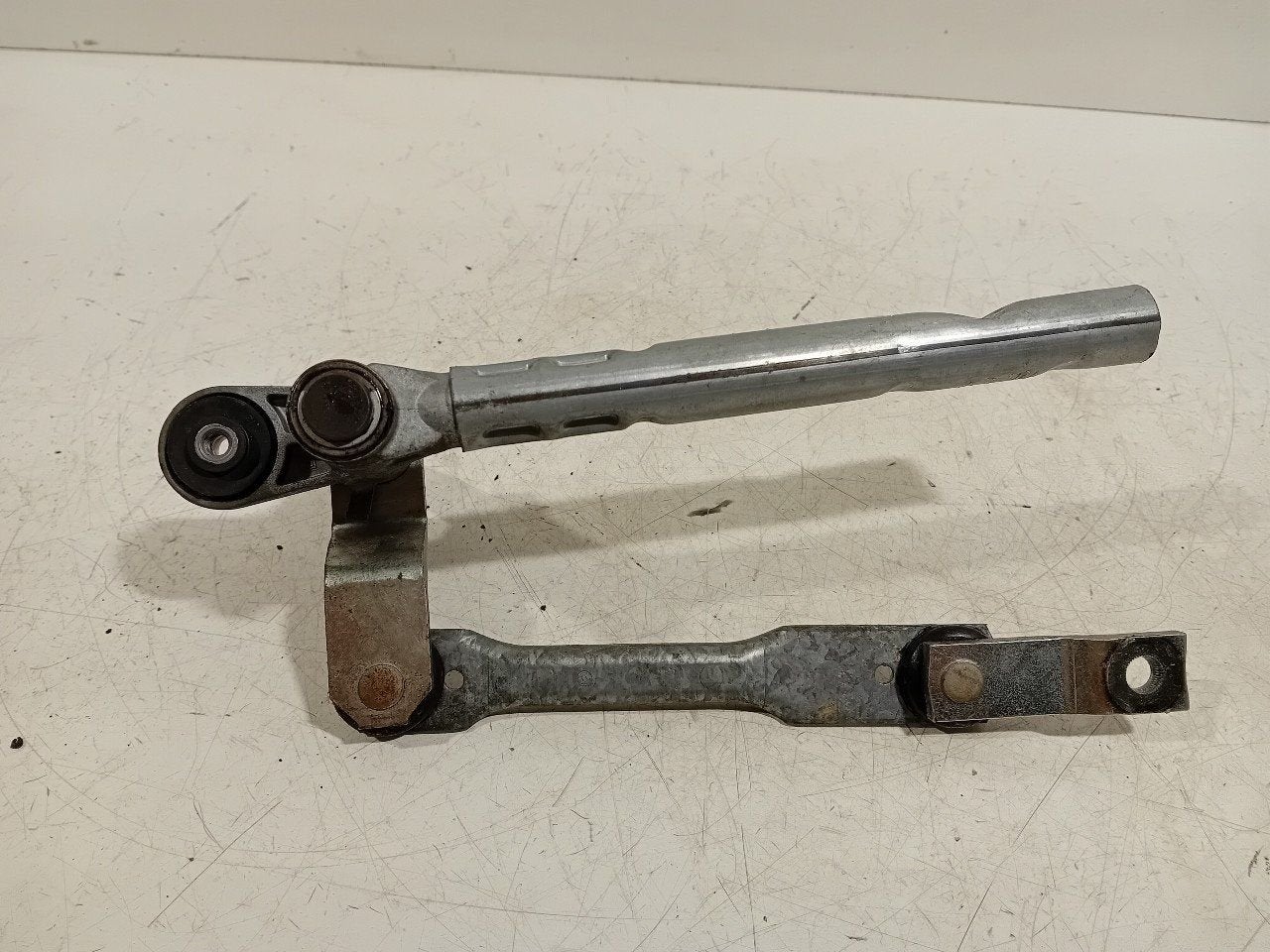Ruitenwisser mechaniek voor Peugeot 5008, Onderdelen@venauto.nl, Van der Ven Autorecycling B.V., Ettenseweg 76, 4706 PB Roosendaal, The Netherlands