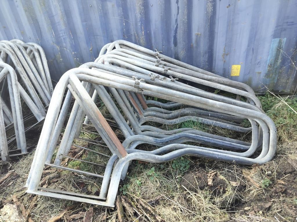 Ligboxen, Dieren en Toebehoren