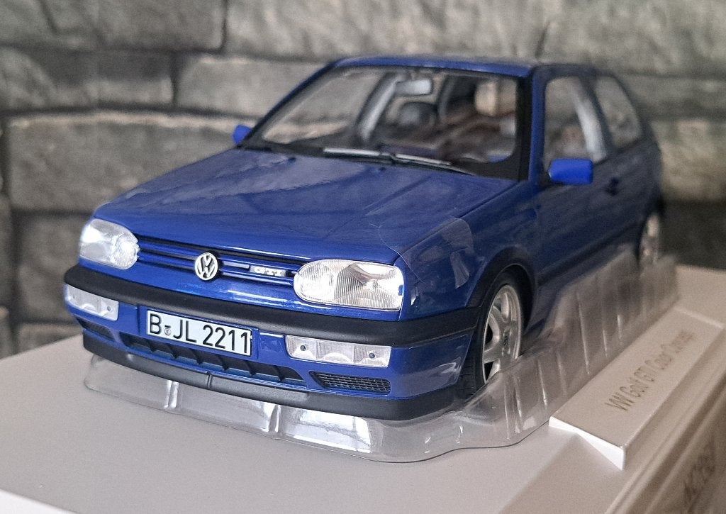 Vw Volkswagen golf 3 GTI color concept Jazz blue 1/18éme, Hobby & Loisirs créatifs, Voitures miniatures | 1:18, Neuf, Enlèvement ou Envoi