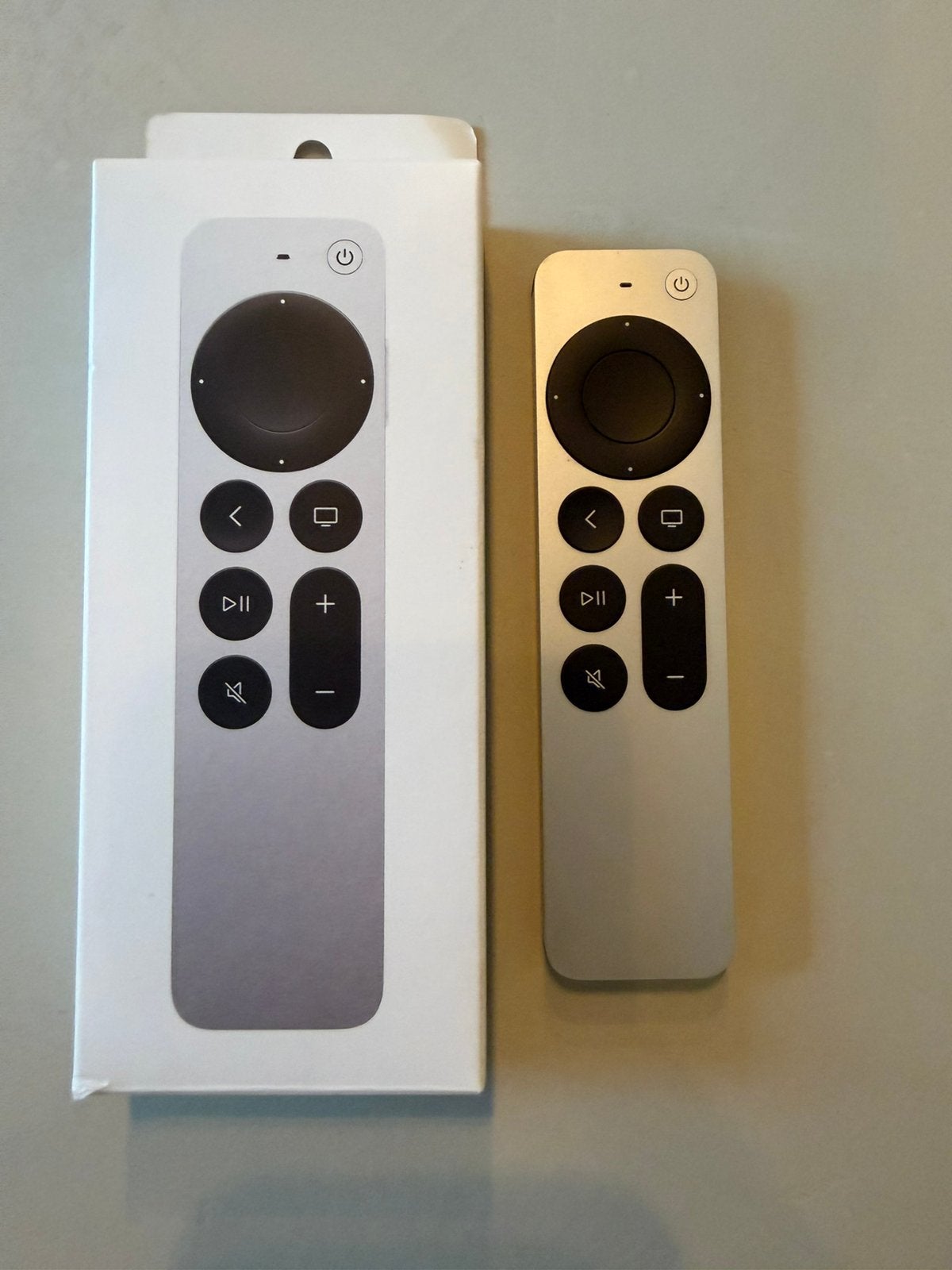 Apple Siri Remote (3e generatie),, TV, Hi-fi & Vidéo, Enlèvement ou Envoi, Comme neuf