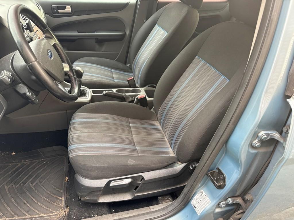 STOEL LINKS VOOR Ford Focus 2 (01-2004/09-2012), Gebruikt, Ford