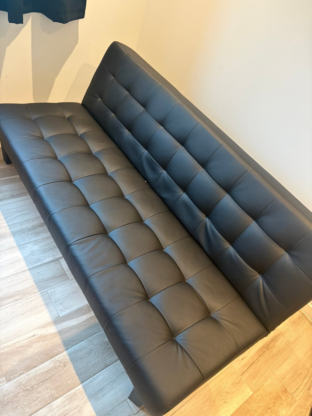 Zwarte slaapbank / zetelbed, Ophalen, Zo goed als nieuw