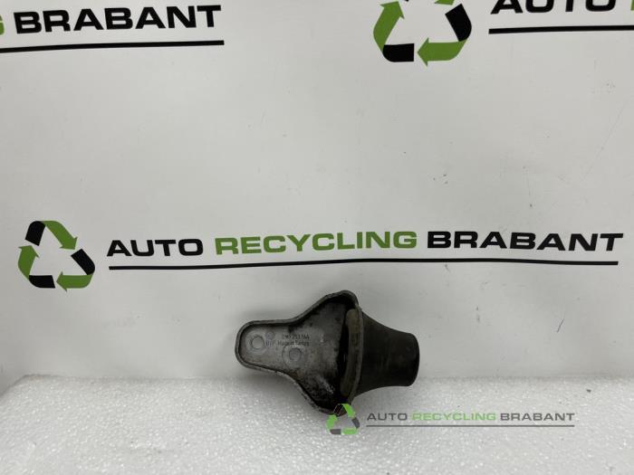 Uitlaatsteun van een Volkswagen Crafter, Gebruikt, -, -, Ophalen of Verzenden