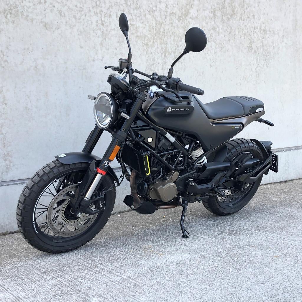 HUSQVARNA SVARTPILEN 125 2024 GARANTIE, Motos, Entreprise, Occasion, Permis Moto A1 minimum, 1 cylindre