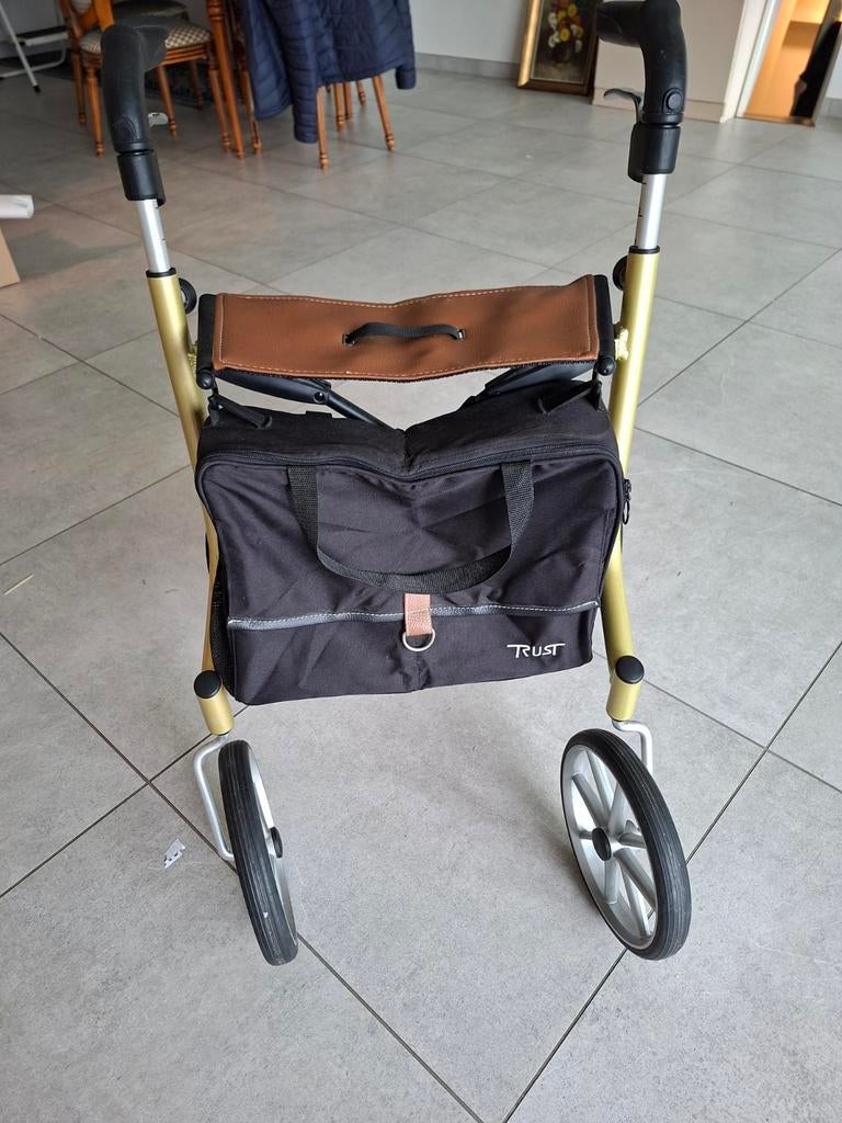 Rollator, Ophalen, In hoogte verstelbaar, Gebruikt