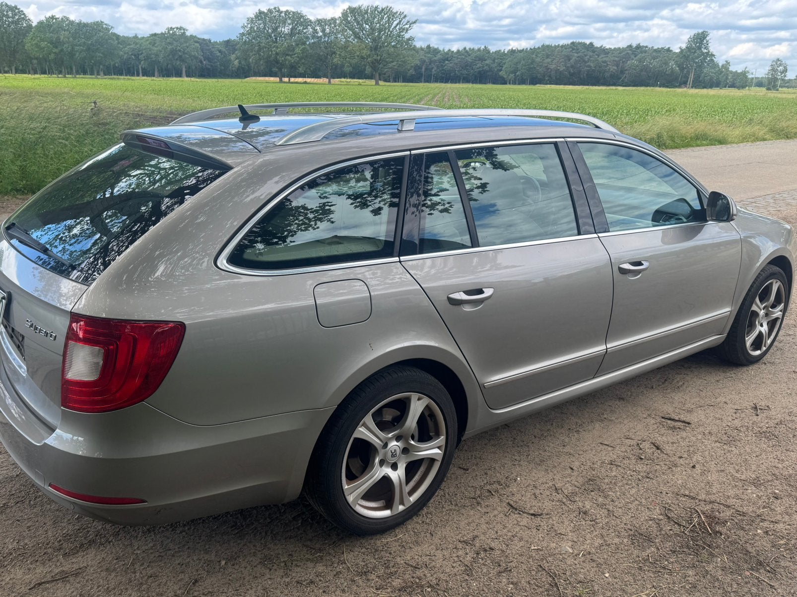 Skoda Superb 2.0 Tdi Veel opties Export, Auto's, Skoda, Bedrijf, Te koop, Superb