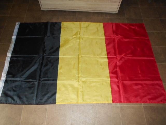 Drapeaux belges/5 € la pièce/3 pour 10€, Enlèvement ou Envoi, Comme neuf