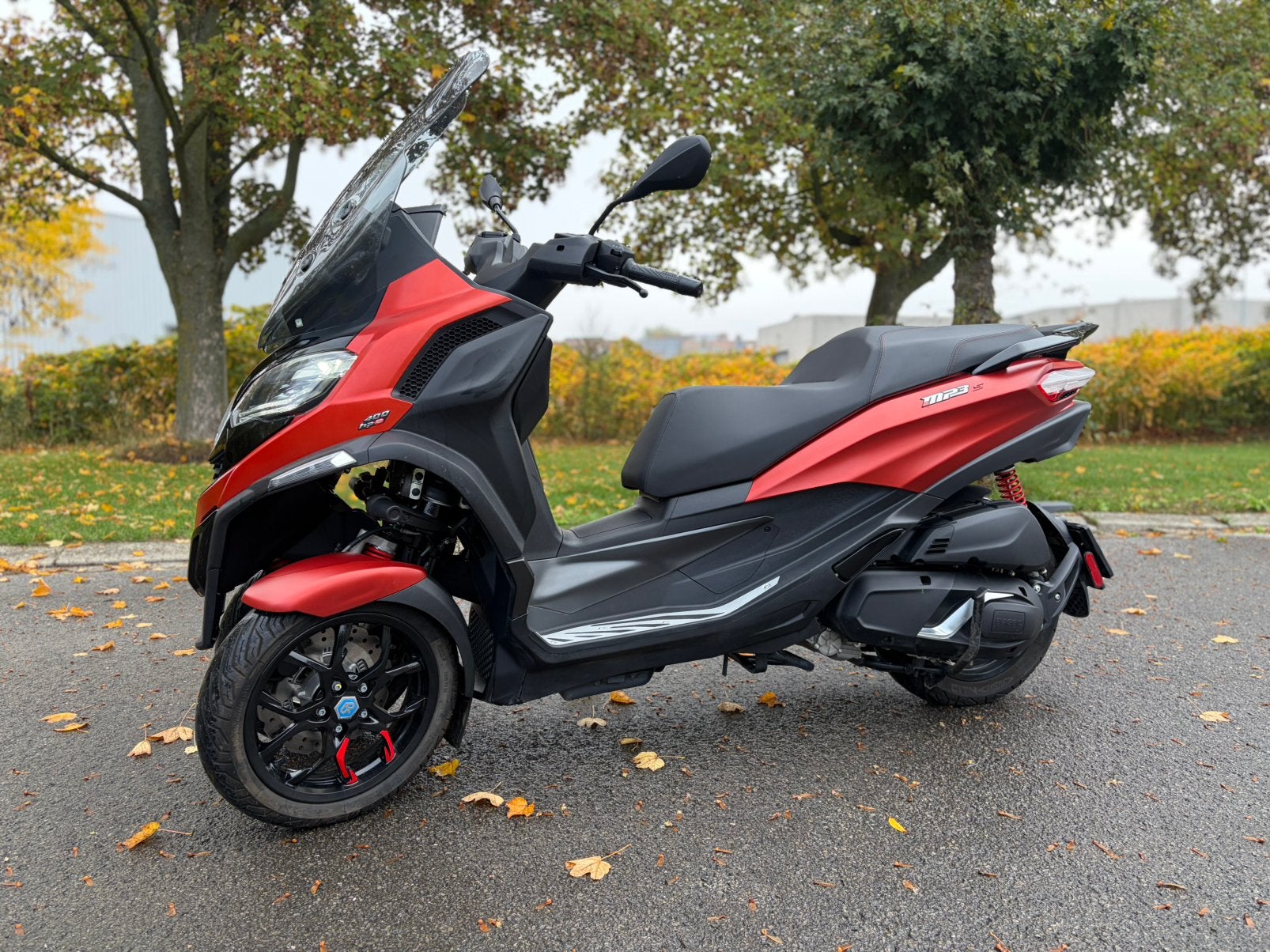Piaggio MP3 400 HPE - Seulement 4 500 km - Parfait état, Motos, Particulier, Scooter, ABS