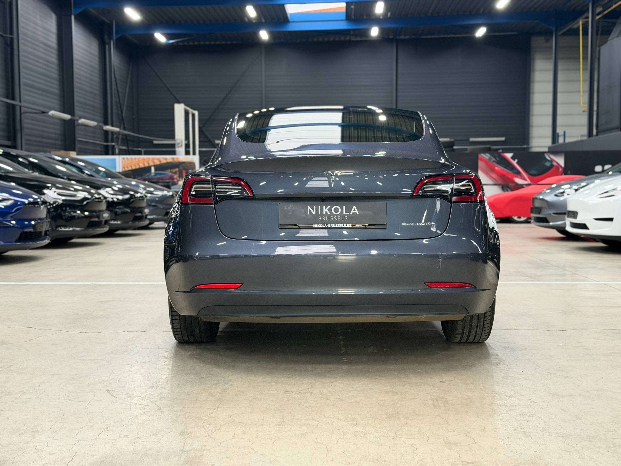 Tesla Model 3 AUTOPILOT - LONG RANGE - ALL WHEEL DRIVE - FAC, Autos, Cuir, Argent ou Gris, Achat, 4 portes