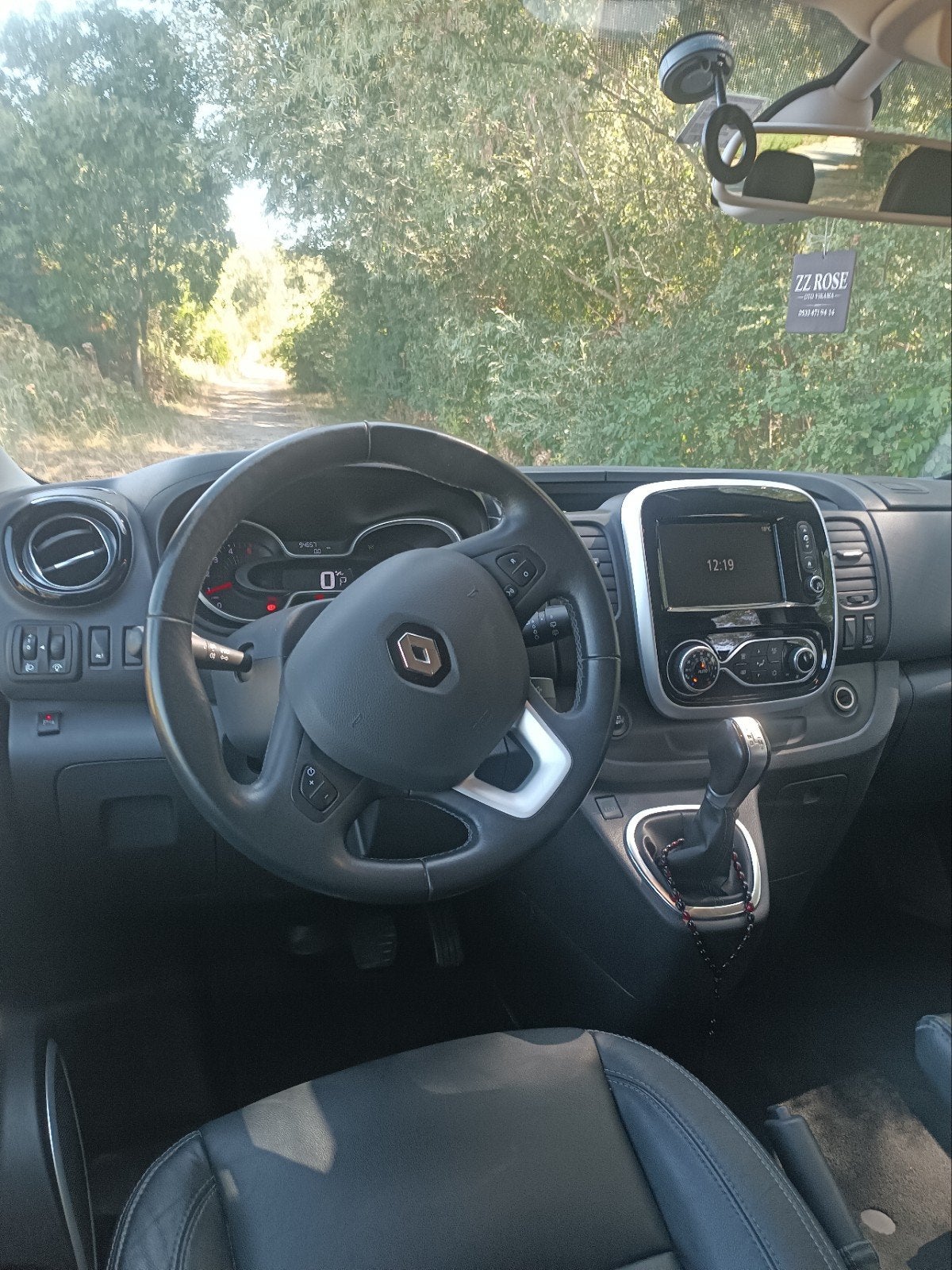 Renault trafic spaceClass 94000km, Automaat, Monovolume, Euro 6, 4 cilinders