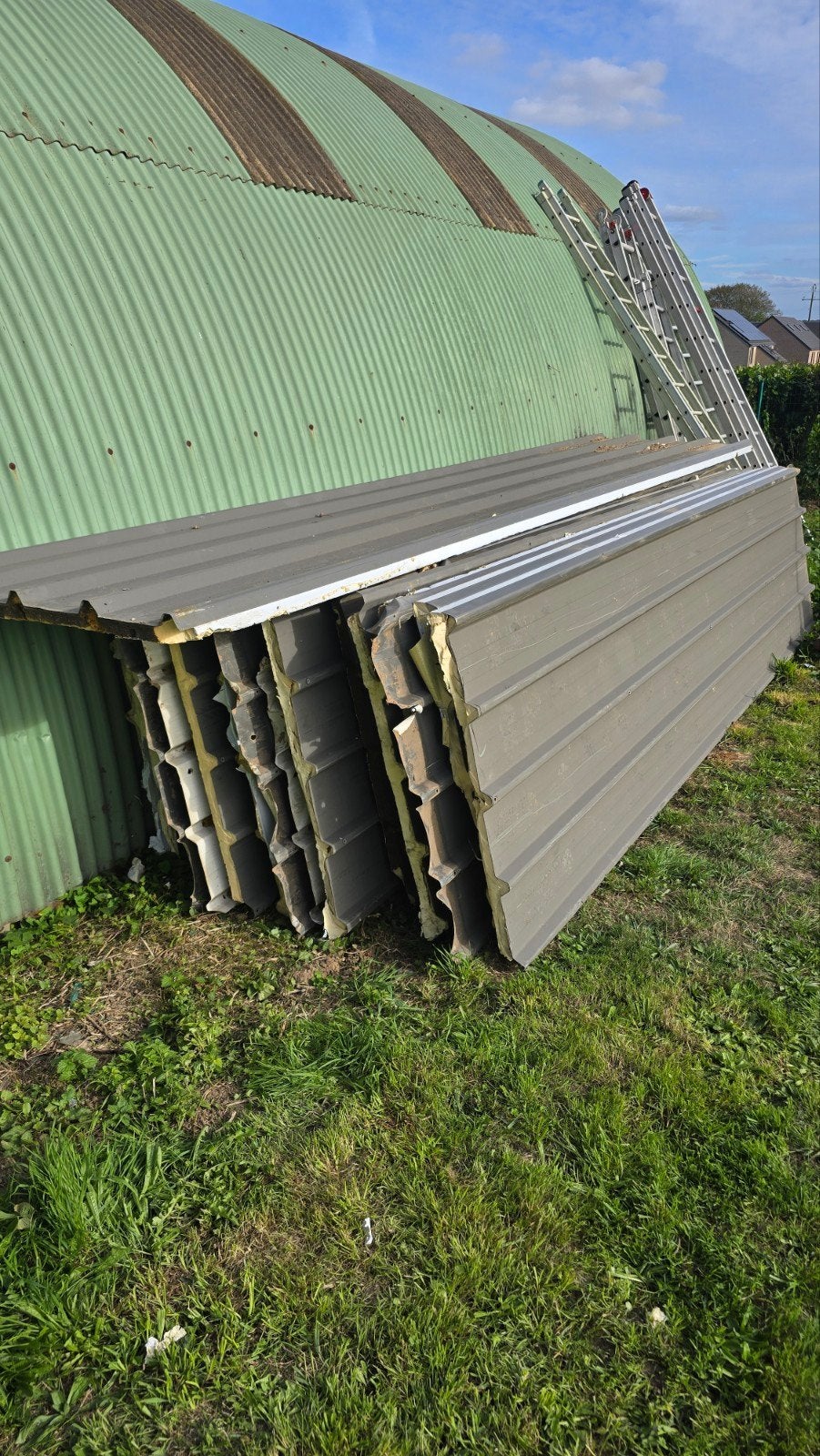 Lot 18 panneaux sandwich isolés 40mm – Idéal abri / garage, Enlèvement