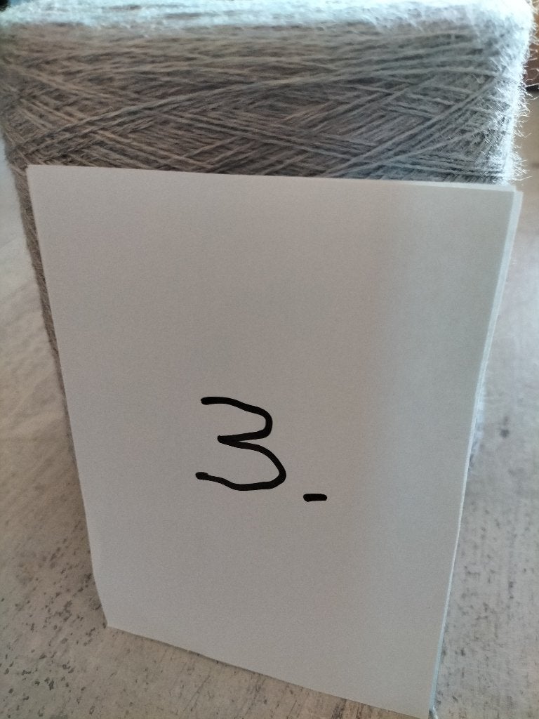 Grijze wollen kegel 1 kg 112gr (bal) C6, Ophalen of Verzenden