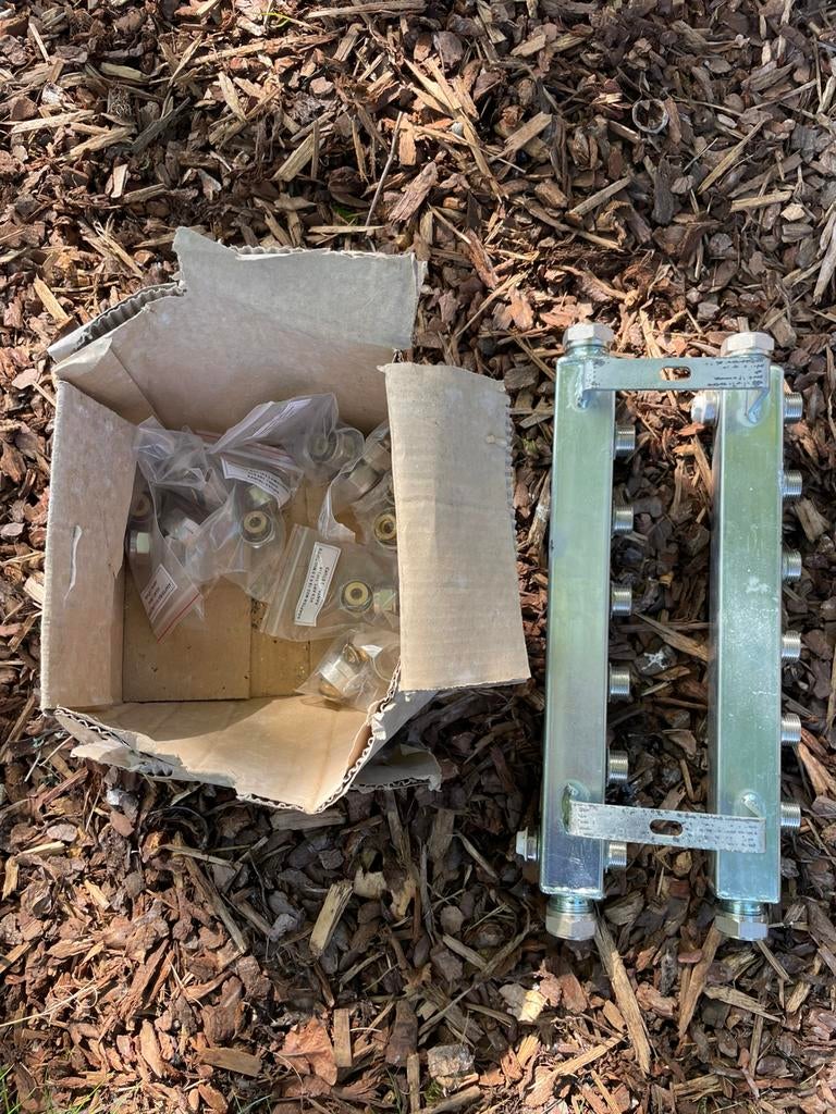 Collecteur chauffage, Doe-het-zelf en Bouw, Ophalen, Nieuw