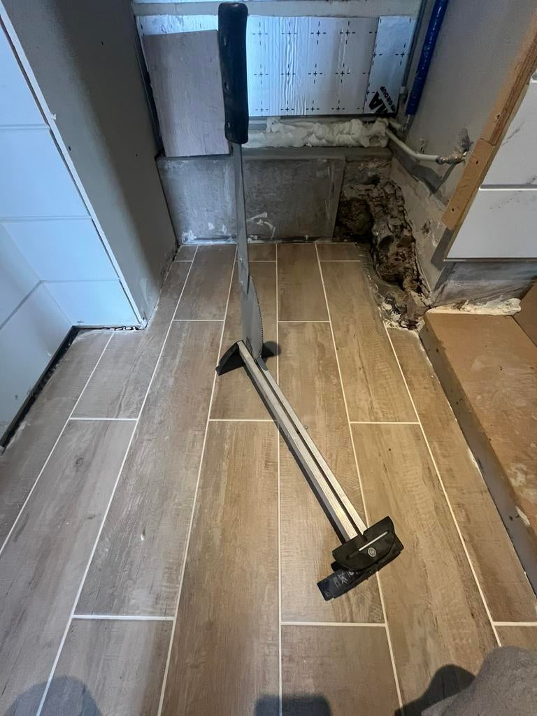 Presse coupante pour sols stratifies., Doe-het-zelf en Bouw, Gereedschap | Handgereedschap, Ophalen, Gebruikt