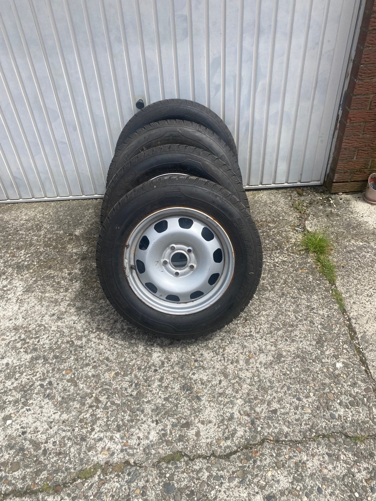 Autobanden met velgen 215/65 R16C, Auto-onderdelen, Banden en Velgen, Banden en Velgen, Winterbanden, 16 inch, 215 mm, Ophalen