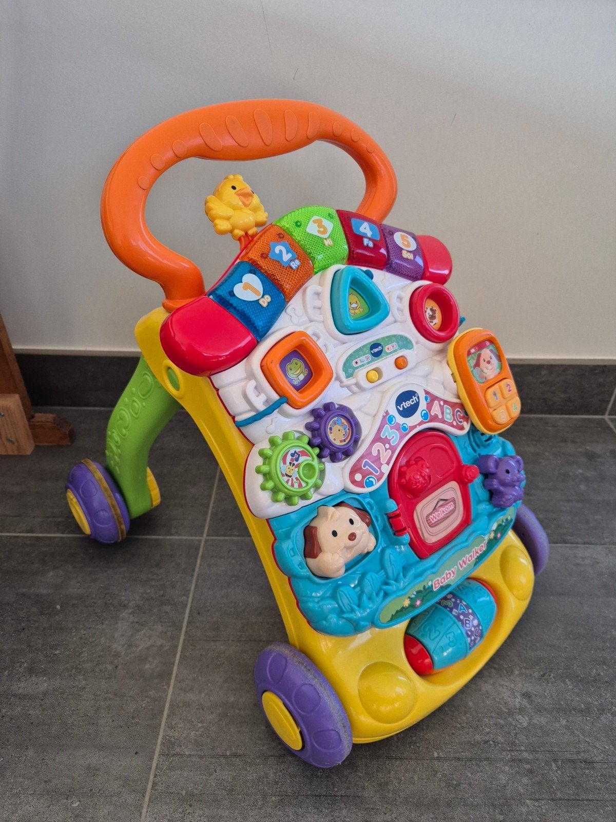 Chariot à roulettes pour bébés VTech, Enfants & Bébés, Jouets | Vtech, Enlèvement, Utilisé, 6 mois à 2 ans