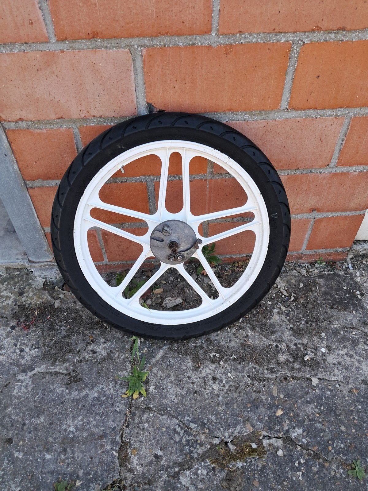 Roue de moulage Honda Camino, Enlèvement