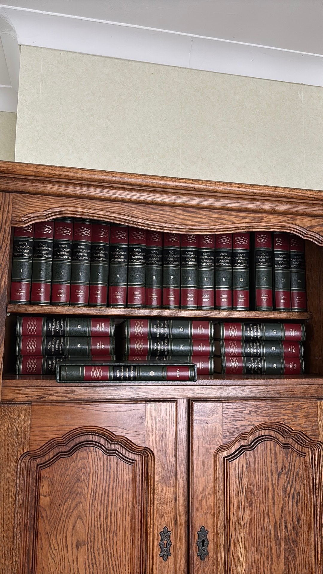 Larousse encyclopedie met atlas en suplemment, Boeken, Encyclopedieën, Ophalen