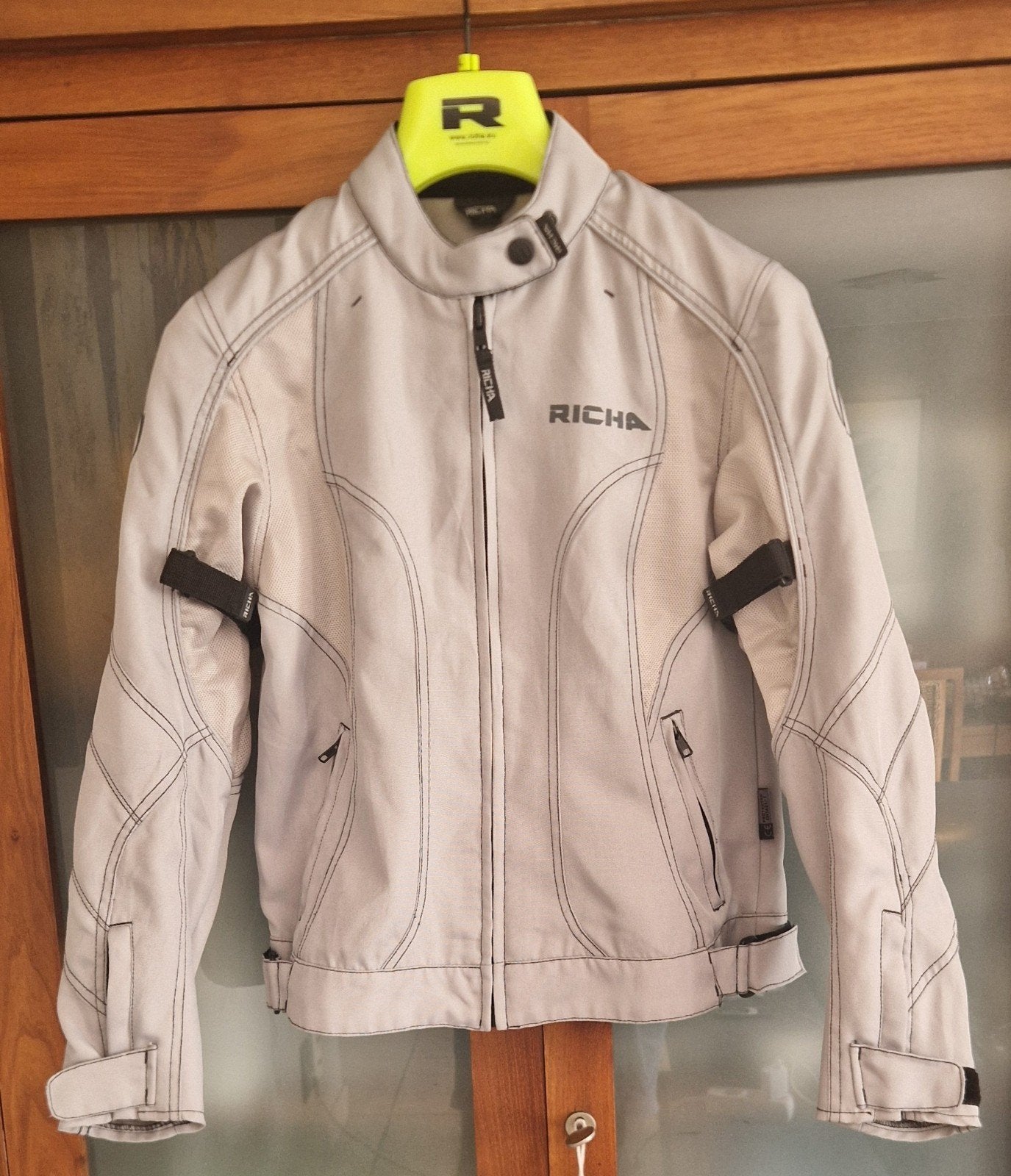 Richa zomermotorjas maat Medium M, Motoren, Kleding | Motorkleding, Ophalen