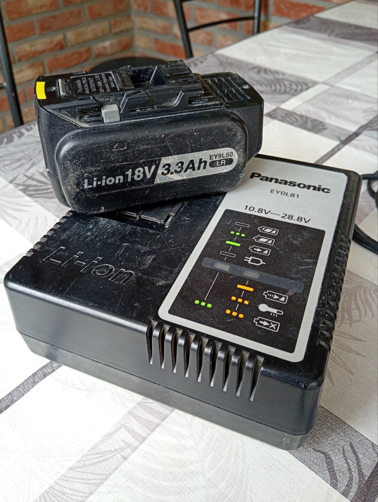 Chargeur Panasonic, Enlèvement, Utilisé, Foreuse et Perceuse