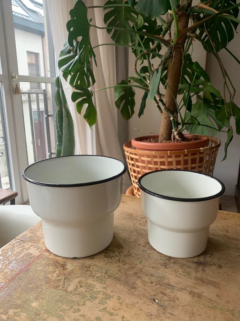 2 bloempotten IKEA van emaille, Ophalen of Verzenden, Zo goed als nieuw