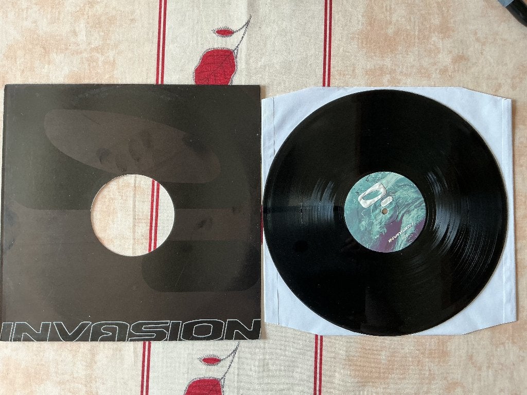 Byron Bogues :Warm Coldness   INV017028 vinyl 12’’, Ophalen of Verzenden