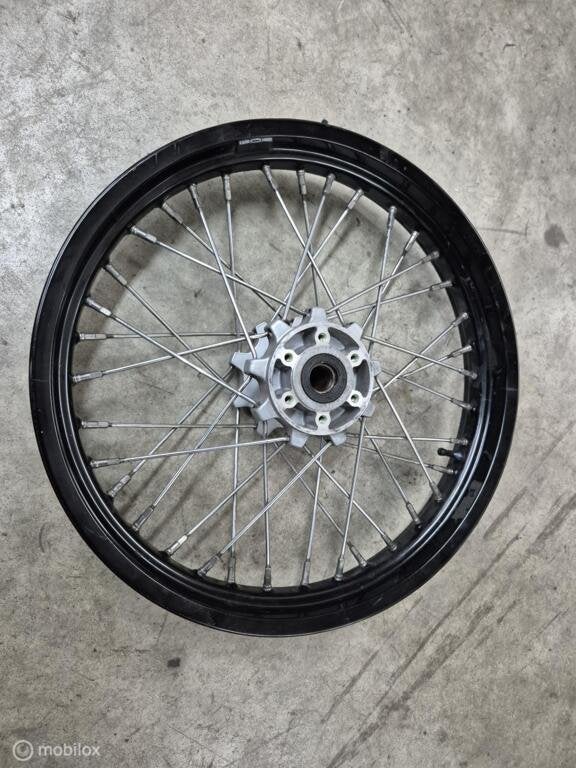 Voorwiel wiel velg spaakwiel 19 inch moto guzzi 10611-06 08, Motoren, Gebruikt, Factorystore.service@ducati.com, Ophalen of Verzenden