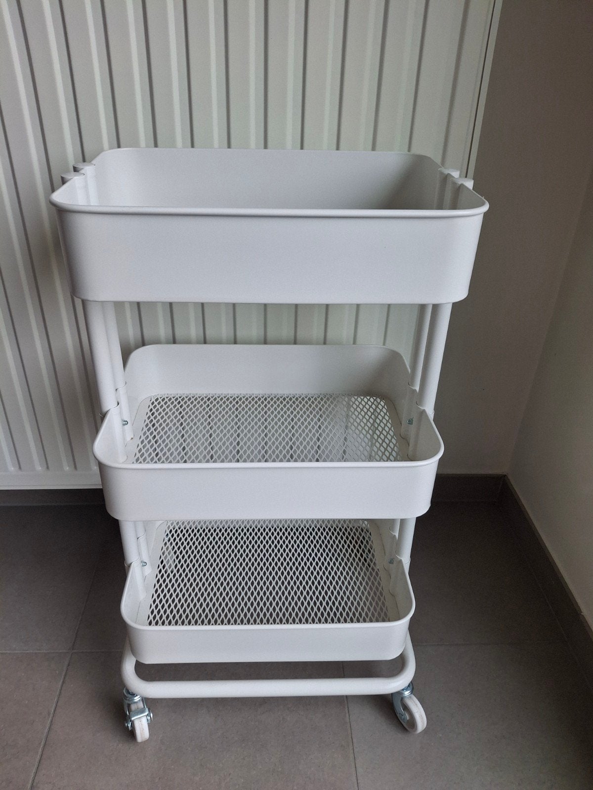 Ikea raskog trolley wit, Huis en Inrichting, Kasten | Overige, Ophalen, Zo goed als nieuw