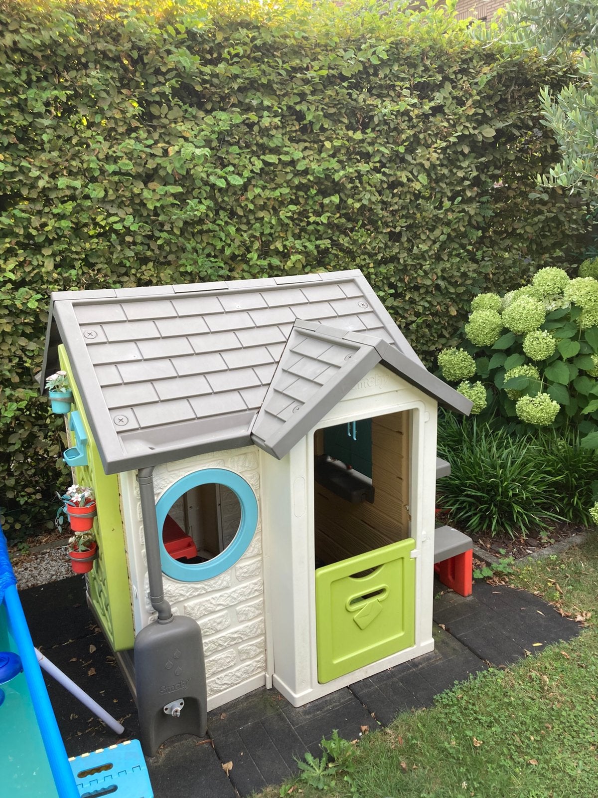 Speelhuisje Smoby Garden house met picknicktafel, Kinderen en Baby's, Speelgoed | Buiten | Speelhuisjes, Ophalen, Gebruikt, Kunststof