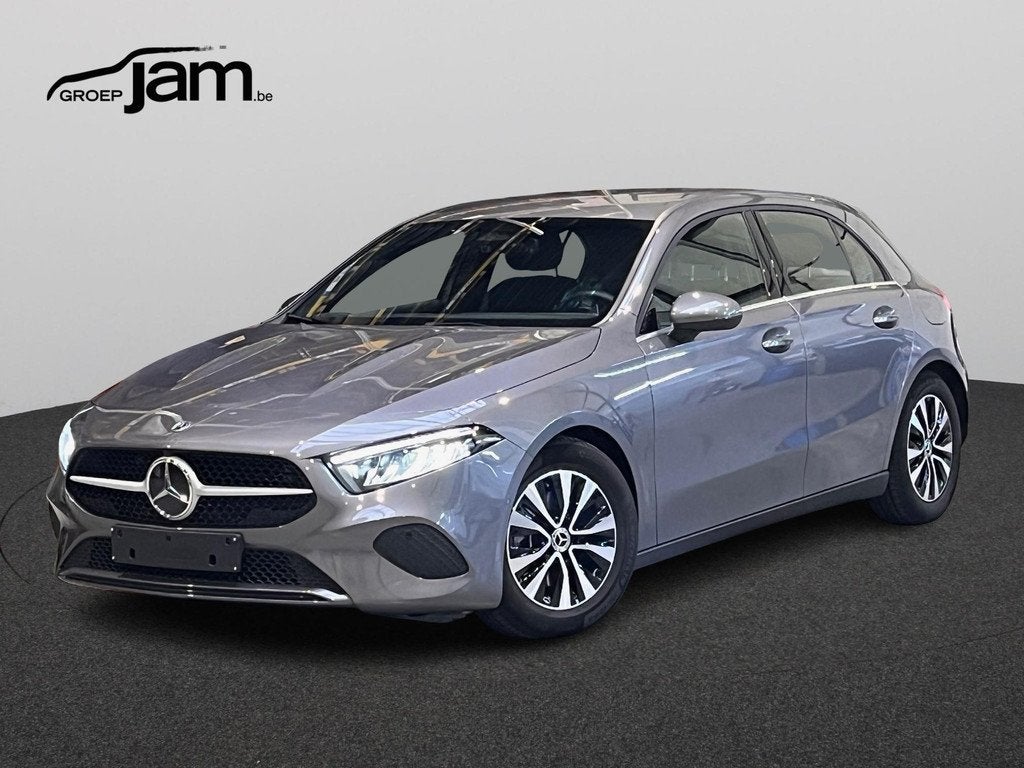 Mercedes-Benz A-Klasse 180 d Business Line (automatique), Euro 6, 116 ch, Noir, 5 portes