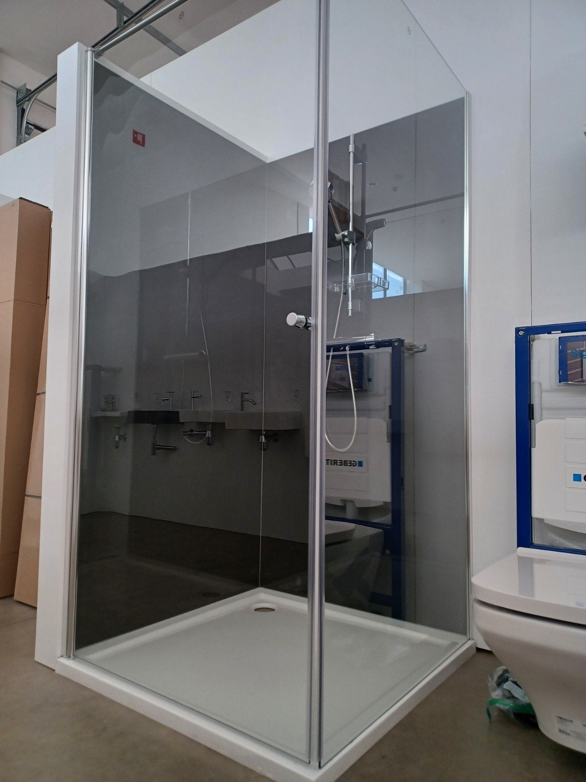 Douche toonzaalmodel 100x100, Huis en Inrichting, Badkamer | Complete badkamers, Ophalen