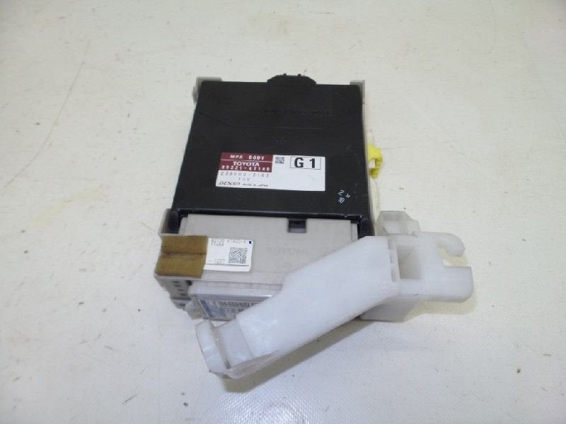 ORDINATEUR UNITE COMMANDE ELECTRONIQUE Toyota Prius (ZVW3), Utilisé, Toyota