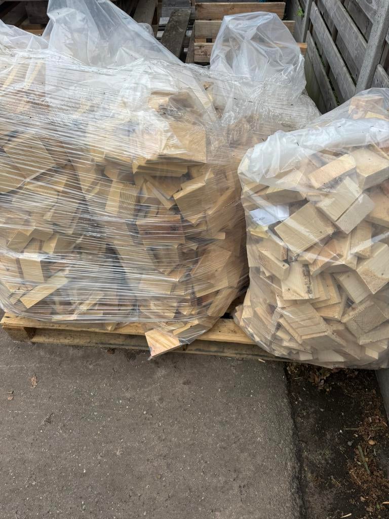 Meer dan 1m3 droog aanmaakhout/stookhout €30, Doe-het-zelf en Bouw, Hout en Planken, Ophalen