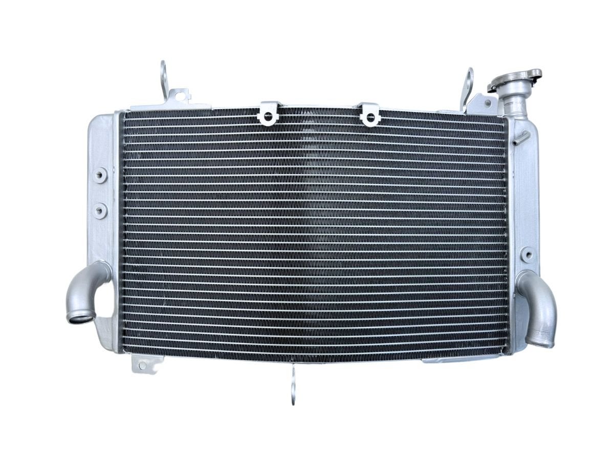 RADIATEUR YZF R1 2015-2016 (YZF-R1 2CR) (2CR124610000), Motoren, Dhr. S. di Majo, Nieuw, Info@cama-motorparts.nl, P.J. Troelstraweg 8 8
3144 CX  MAASSLUIS, NL