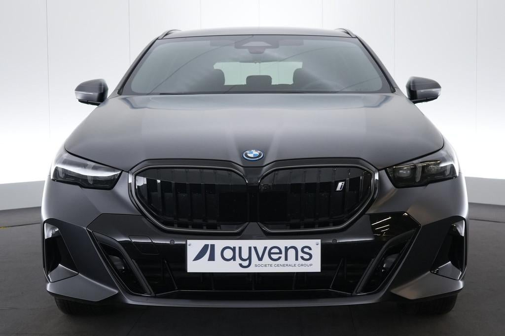 (2HBF885) BMW I5 TOURING, Auto's, BMW, Automaat, 81 kWh, Gebruikt, Parkeersensor