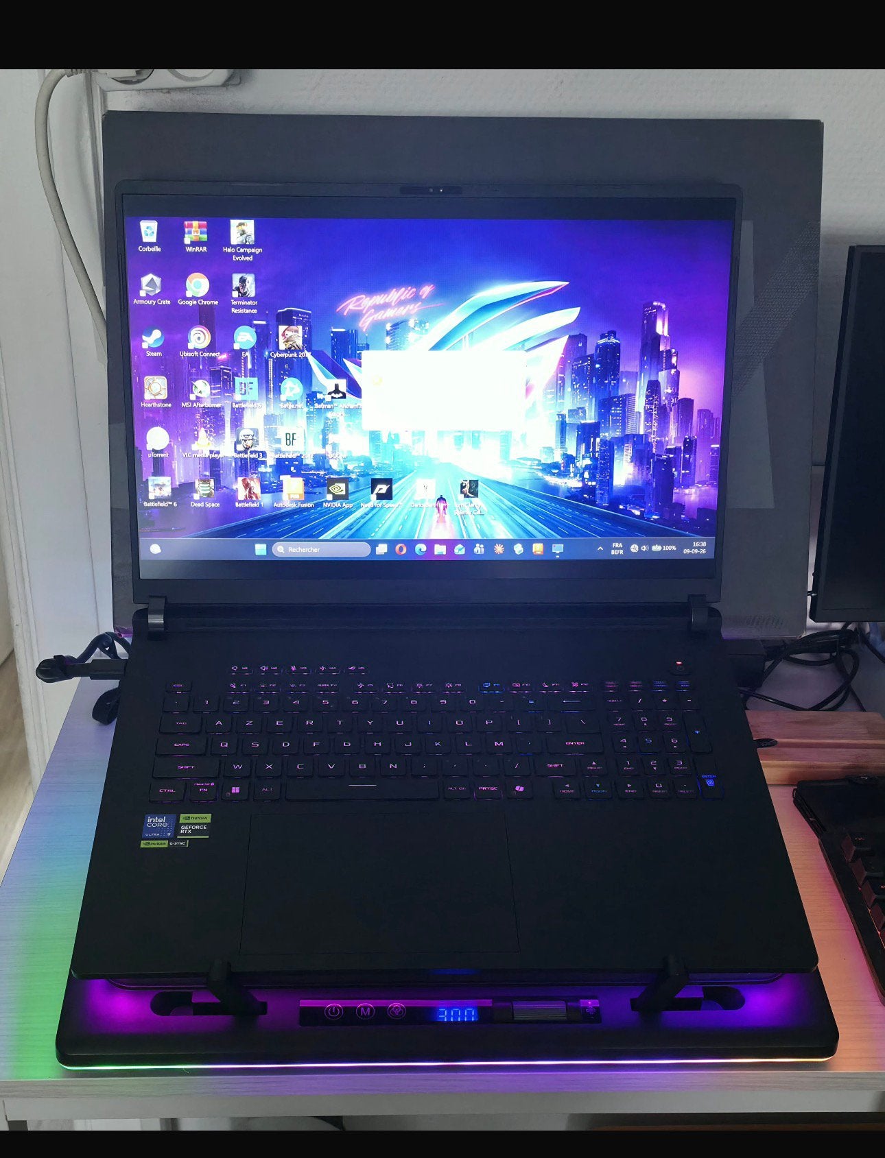 ASUS ROG STRIX SCAR 18 – RTX 5090 24 Go / Ultra 9 / 64gb, Enlèvement, Comme neuf, SSD