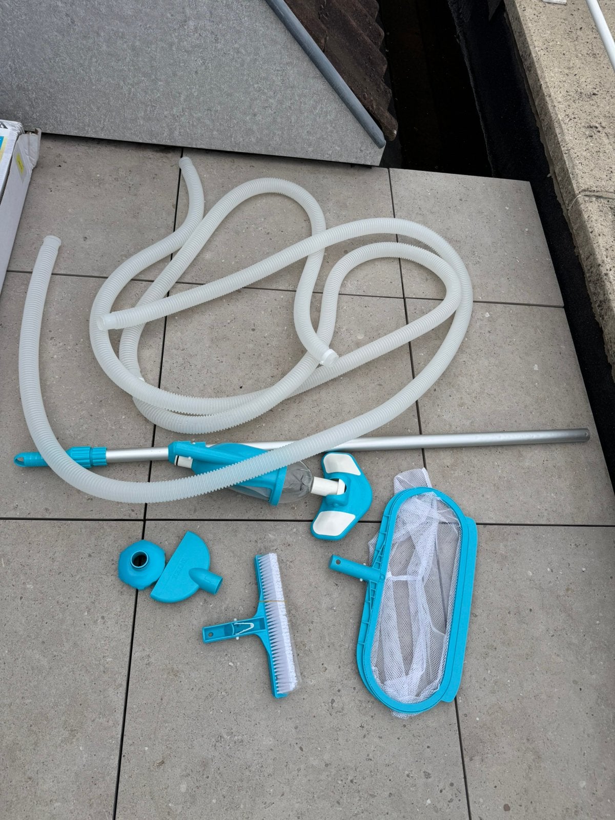 Intex reinigingsset, Tuin en Terras, Ophalen, Zo goed als nieuw